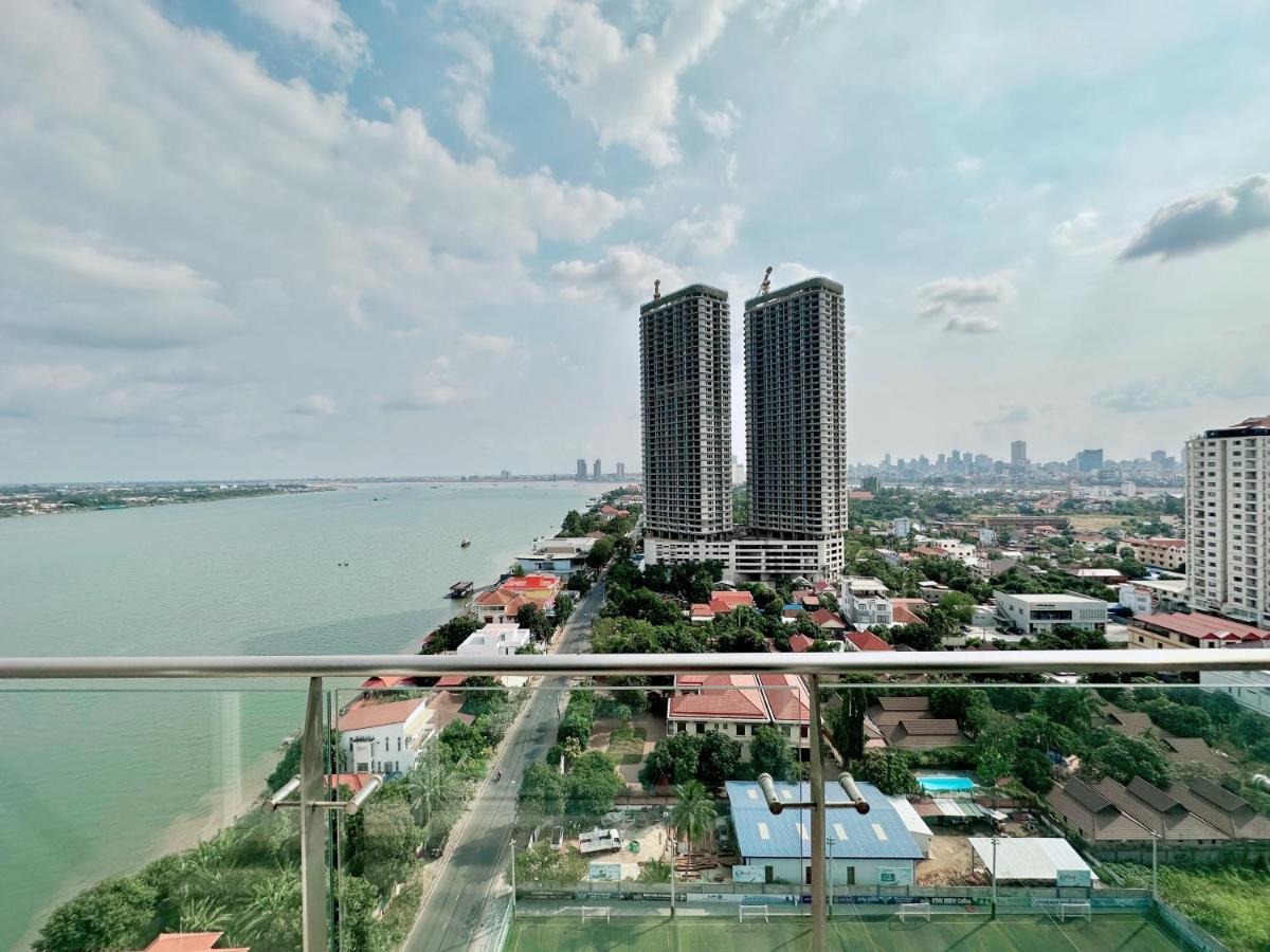 Infinity 28 Hotel And Residence Phnom Penh Exterior foto